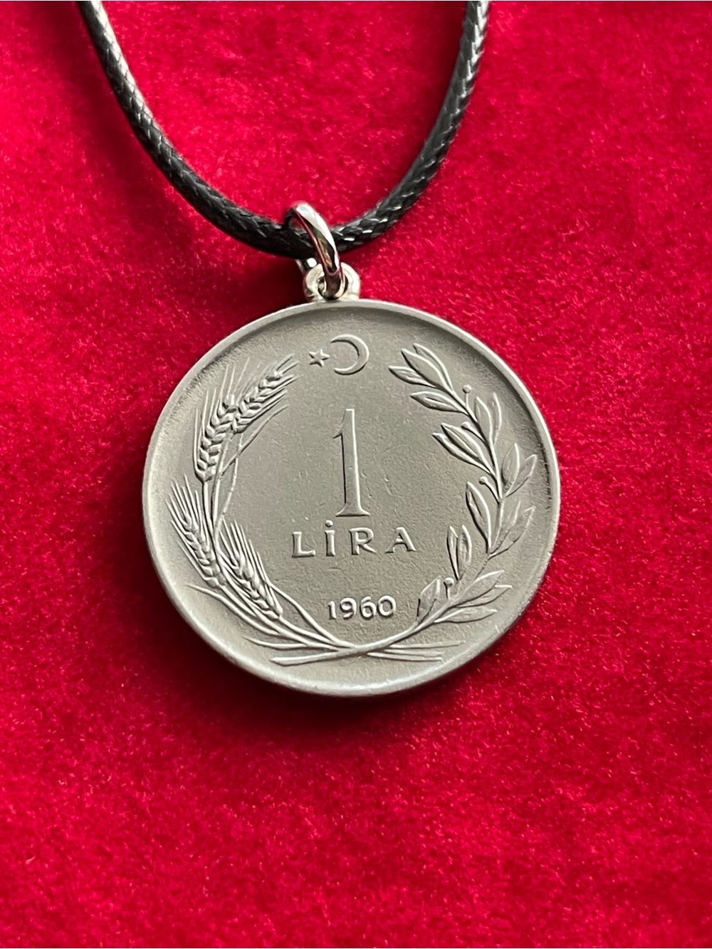 Vintage 1 Lira Coin Pendant necklace